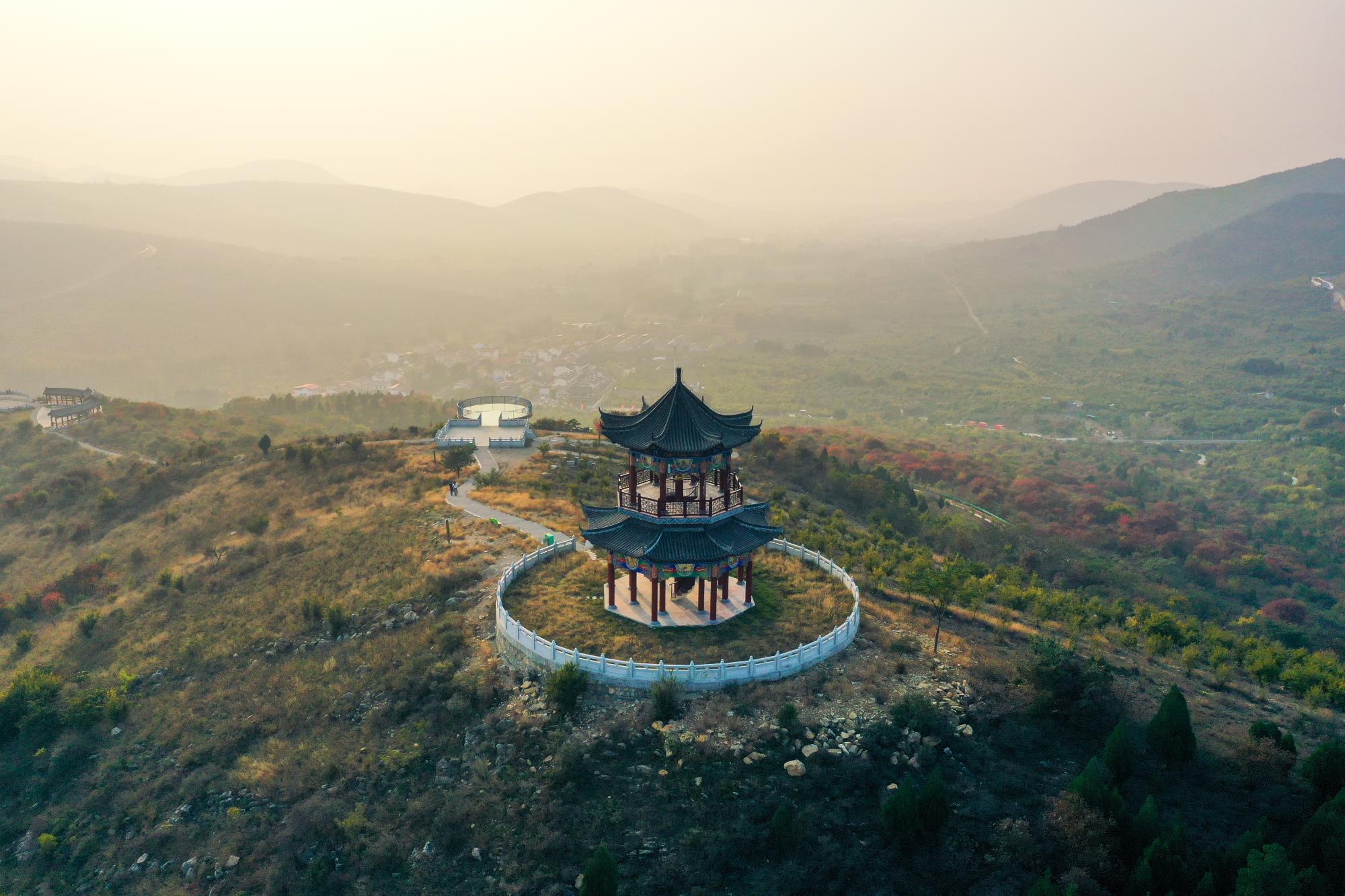 李琼  山亭氤氲+李琼+18061111112+2024年10月29日+淮北市烈山区烈山镇四季榴园景区皖北川藏线.jpg